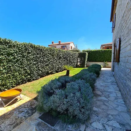 Beautiful Istrian With Private Pool And Private Parking *