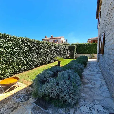 Beautiful Istrian With Private Pool And Private Parking *