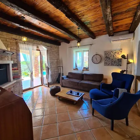 Beautiful Istrian With Private Pool And Private Parking *