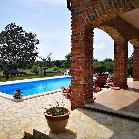 Villa Beautiful Istrian With Private Pool And Private Parking Butkovići