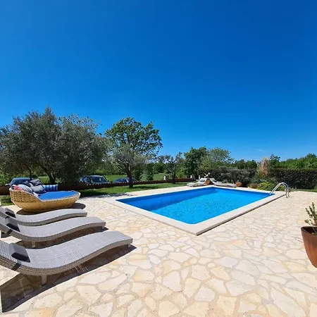 Beautiful Istrian With Private Pool And Private Parking Villa