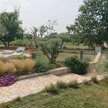 Beautiful Istrian With Private Pool And Private Parking Villa